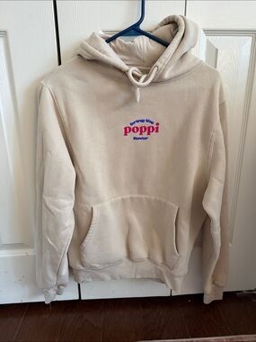 Crewneck vs Hoodie - Best Match